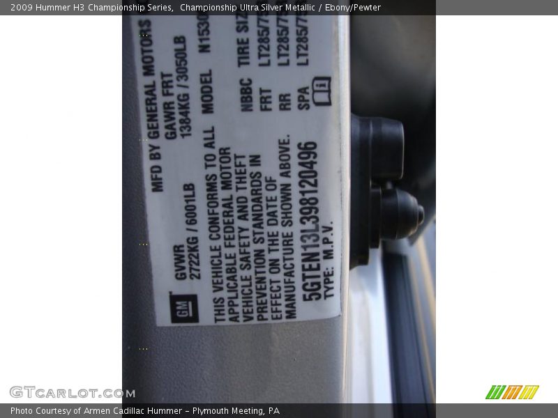 Championship Ultra Silver Metallic / Ebony/Pewter 2009 Hummer H3 Championship Series