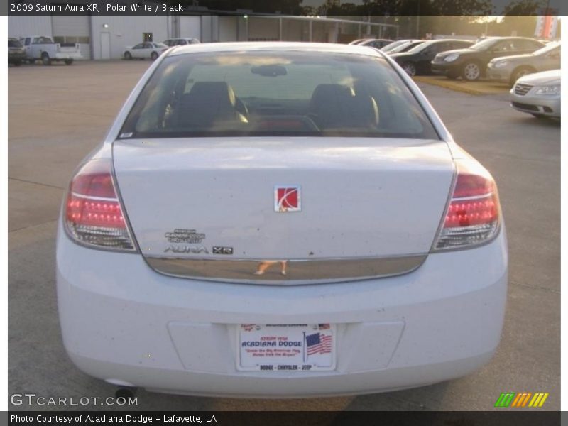 Polar White / Black 2009 Saturn Aura XR