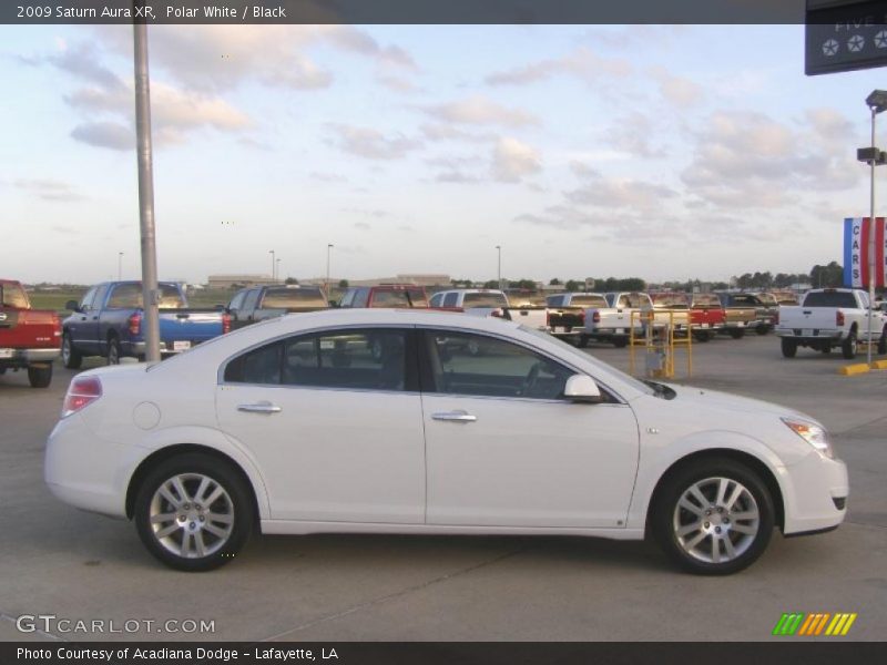 Polar White / Black 2009 Saturn Aura XR