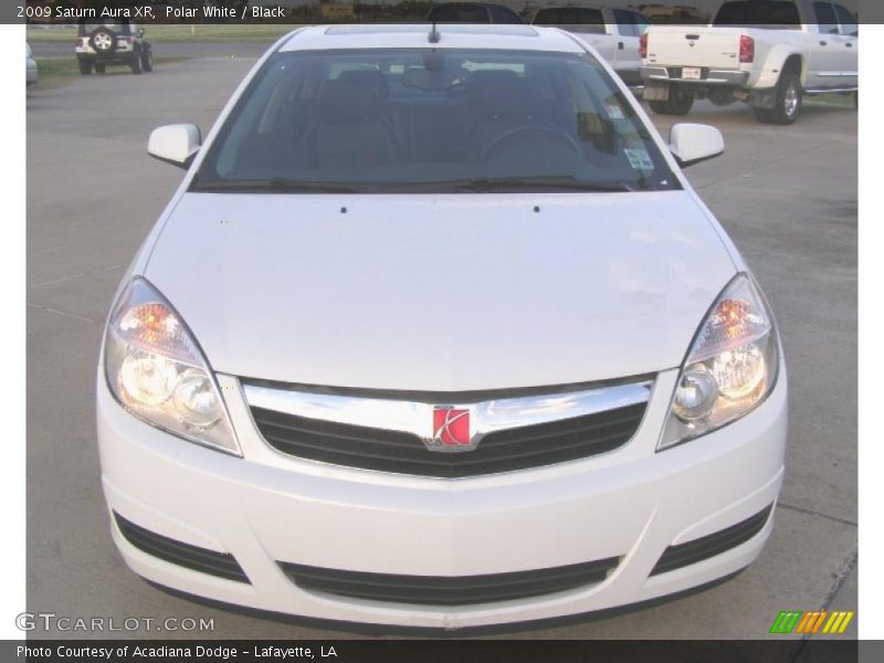 Polar White / Black 2009 Saturn Aura XR