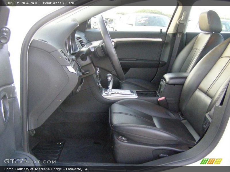 Polar White / Black 2009 Saturn Aura XR