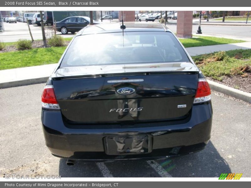 Black / Charcoal Black 2008 Ford Focus SES Sedan