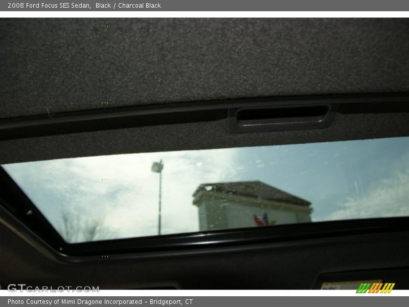 Black / Charcoal Black 2008 Ford Focus SES Sedan