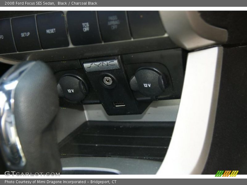 Black / Charcoal Black 2008 Ford Focus SES Sedan