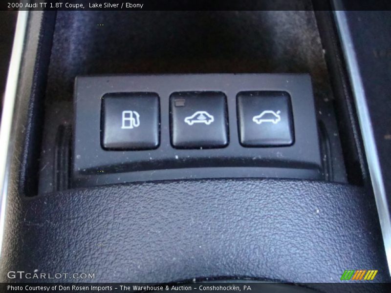 Lake Silver / Ebony 2000 Audi TT 1.8T Coupe