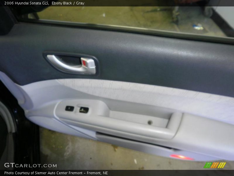 Ebony Black / Gray 2006 Hyundai Sonata GLS