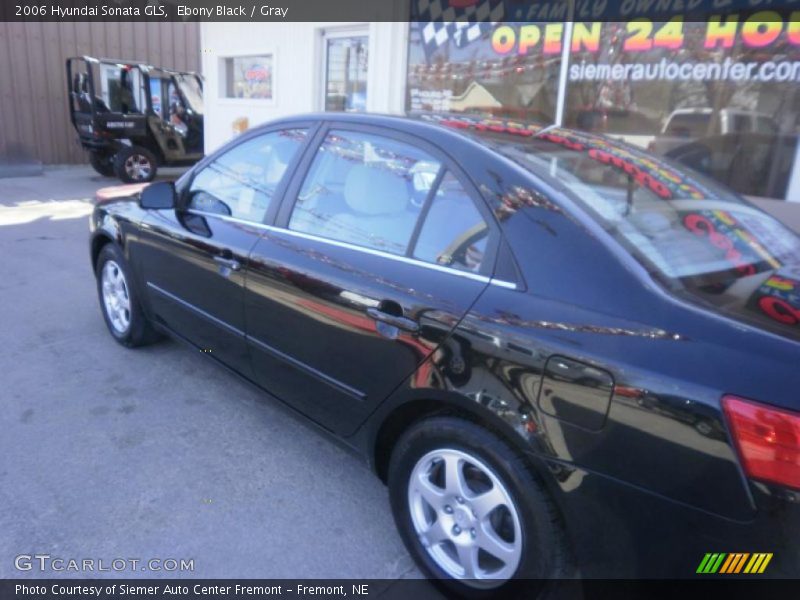 Ebony Black / Gray 2006 Hyundai Sonata GLS