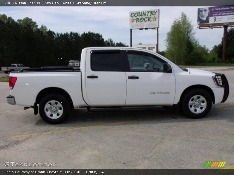 White / Graphite/Titanium 2006 Nissan Titan XE Crew Cab