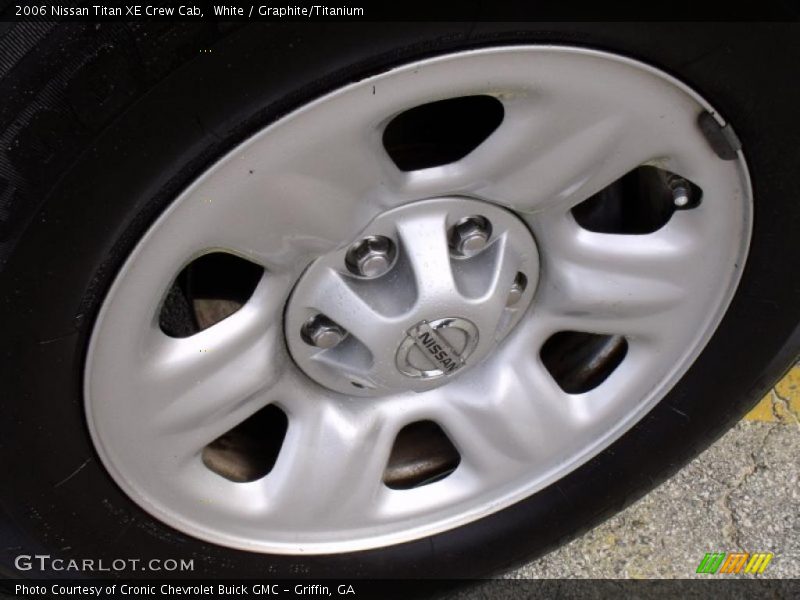 White / Graphite/Titanium 2006 Nissan Titan XE Crew Cab