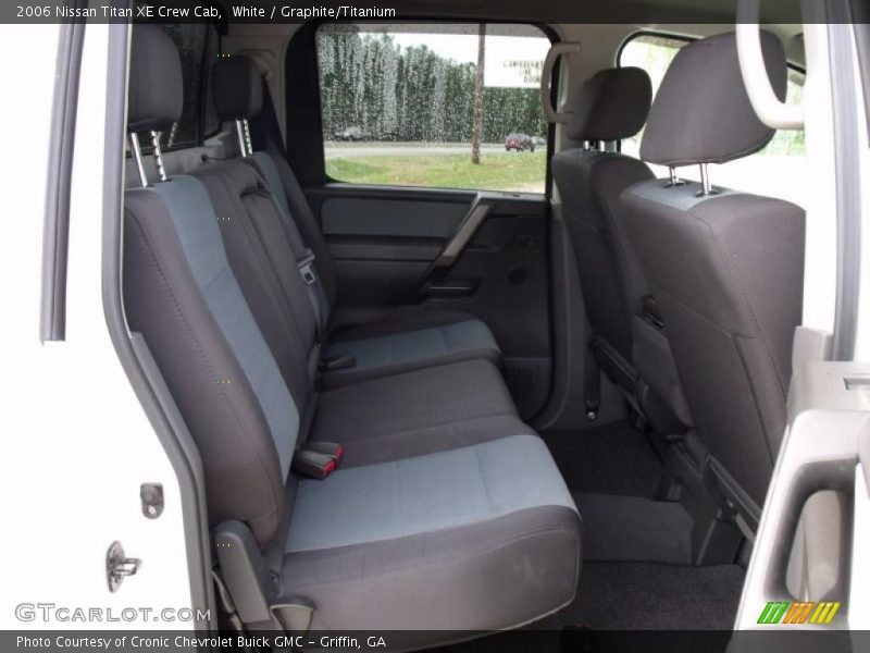 White / Graphite/Titanium 2006 Nissan Titan XE Crew Cab