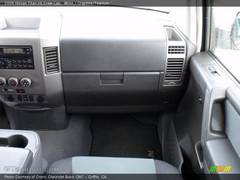 White / Graphite/Titanium 2006 Nissan Titan XE Crew Cab