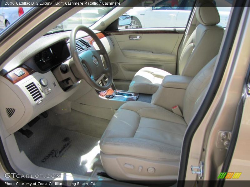 Light Cashmere Metallic / Cashmere 2006 Cadillac DTS Luxury