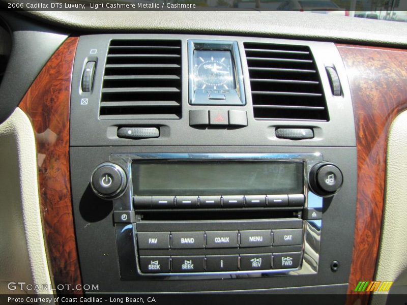 Light Cashmere Metallic / Cashmere 2006 Cadillac DTS Luxury