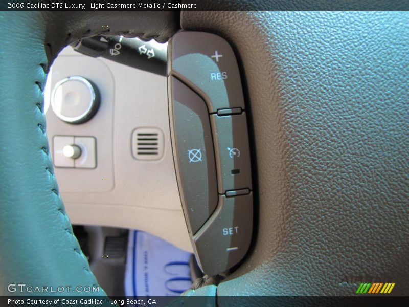 Light Cashmere Metallic / Cashmere 2006 Cadillac DTS Luxury
