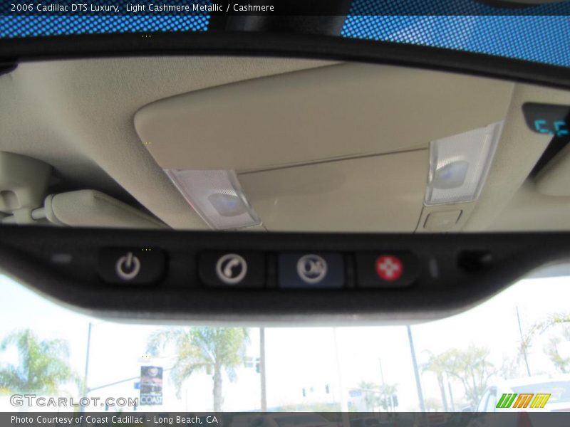 Light Cashmere Metallic / Cashmere 2006 Cadillac DTS Luxury