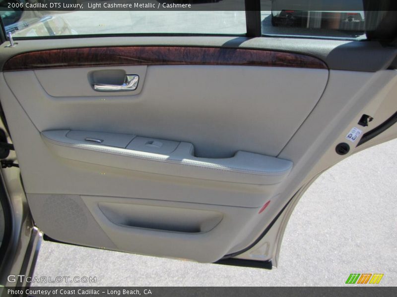Light Cashmere Metallic / Cashmere 2006 Cadillac DTS Luxury