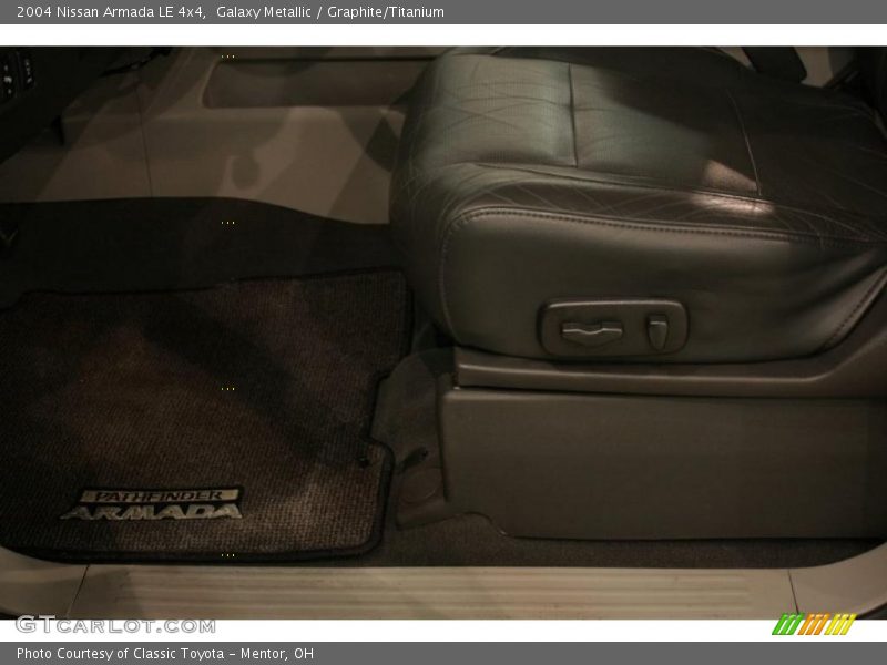 Galaxy Metallic / Graphite/Titanium 2004 Nissan Armada LE 4x4