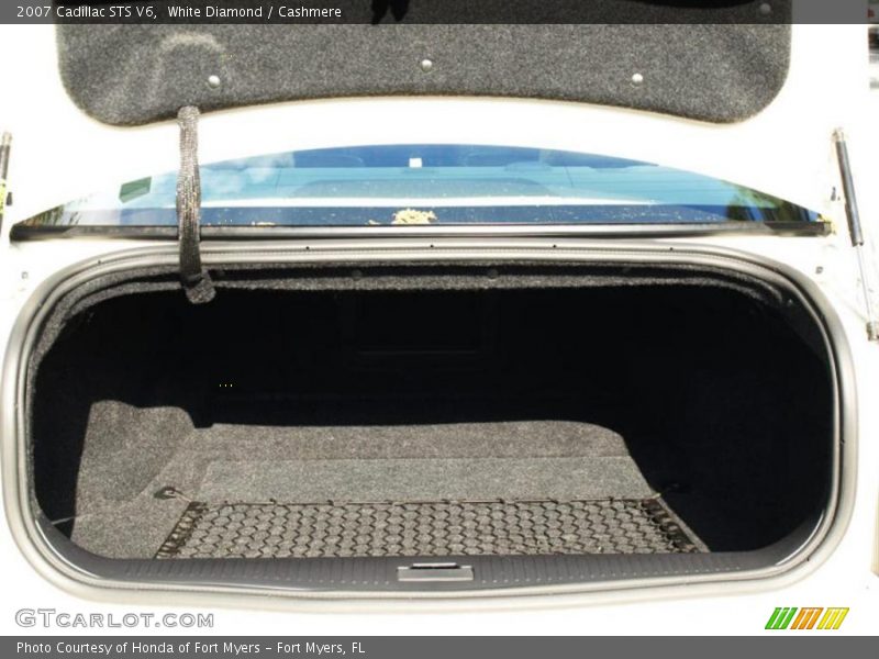 White Diamond / Cashmere 2007 Cadillac STS V6