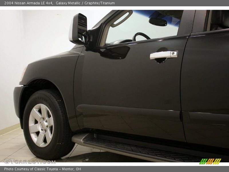 Galaxy Metallic / Graphite/Titanium 2004 Nissan Armada LE 4x4