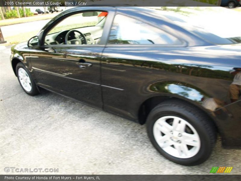 Black / Gray 2005 Chevrolet Cobalt LS Coupe