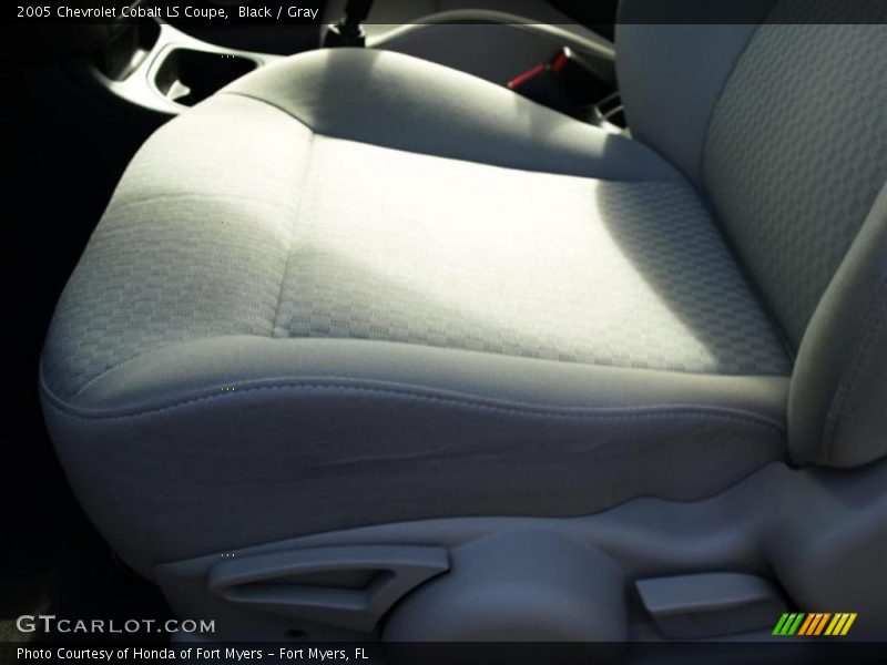 Black / Gray 2005 Chevrolet Cobalt LS Coupe