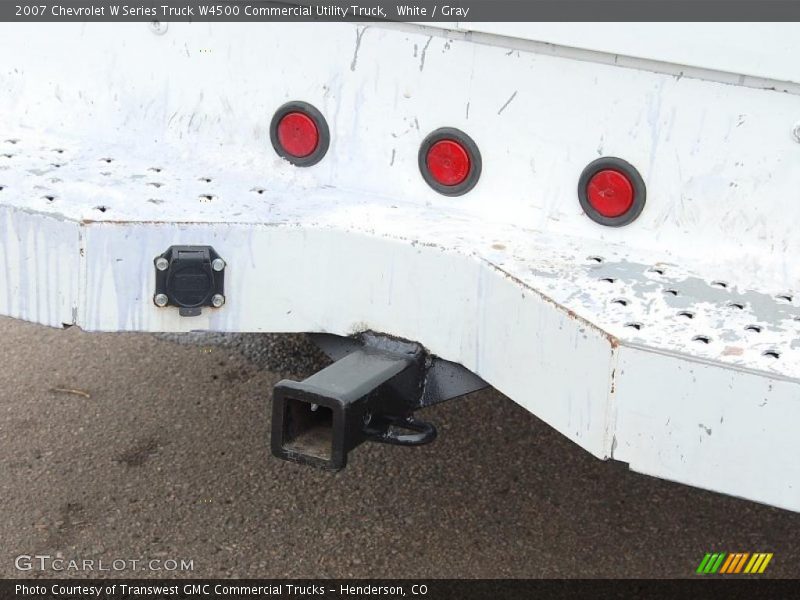 White / Gray 2007 Chevrolet W Series Truck W4500 Commercial Utility Truck