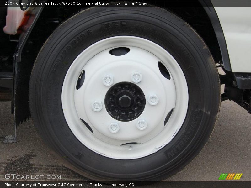 White / Gray 2007 Chevrolet W Series Truck W4500 Commercial Utility Truck
