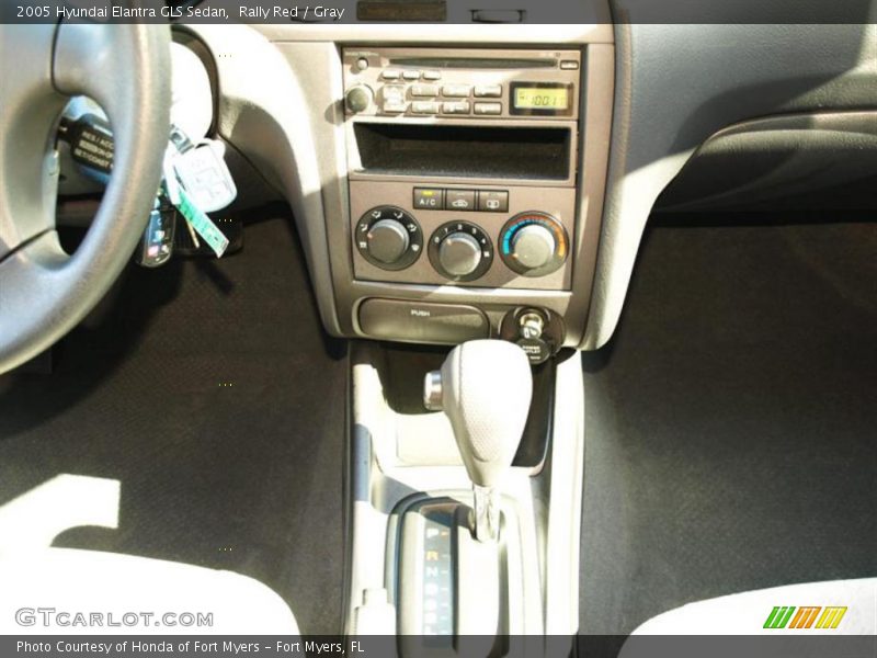 Rally Red / Gray 2005 Hyundai Elantra GLS Sedan