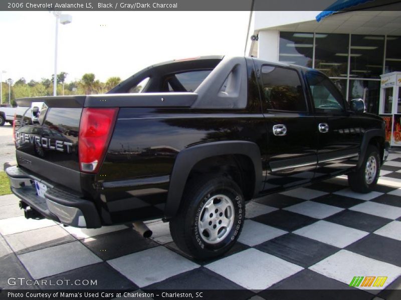 Black / Gray/Dark Charcoal 2006 Chevrolet Avalanche LS