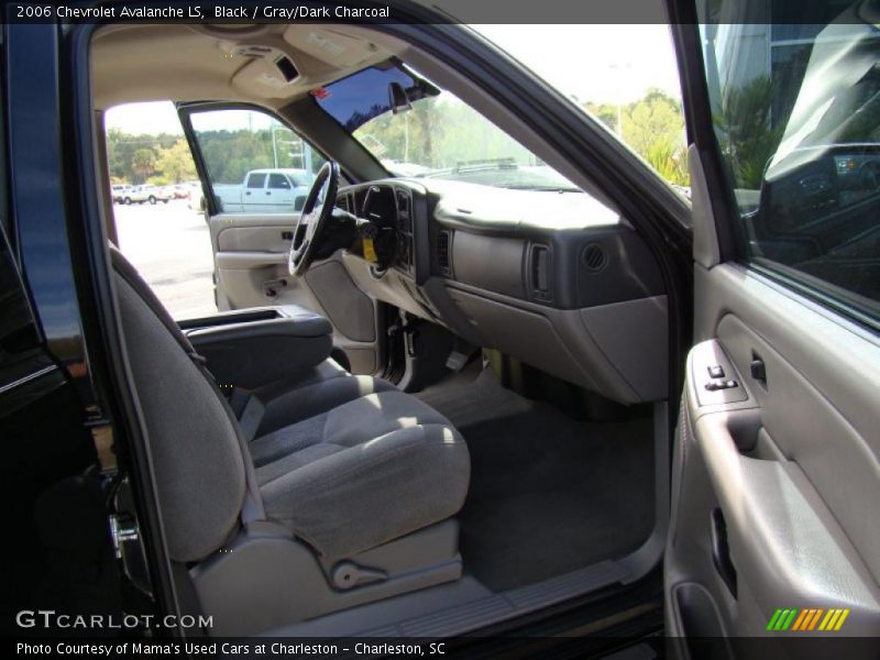 Black / Gray/Dark Charcoal 2006 Chevrolet Avalanche LS