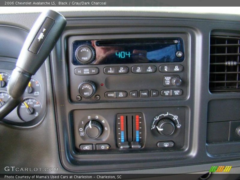 Black / Gray/Dark Charcoal 2006 Chevrolet Avalanche LS