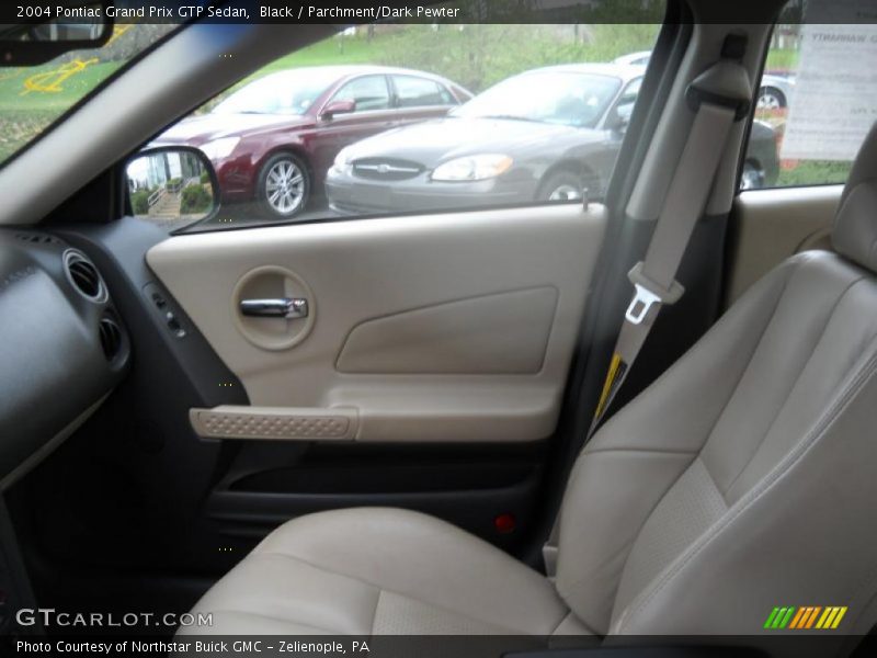 Black / Parchment/Dark Pewter 2004 Pontiac Grand Prix GTP Sedan