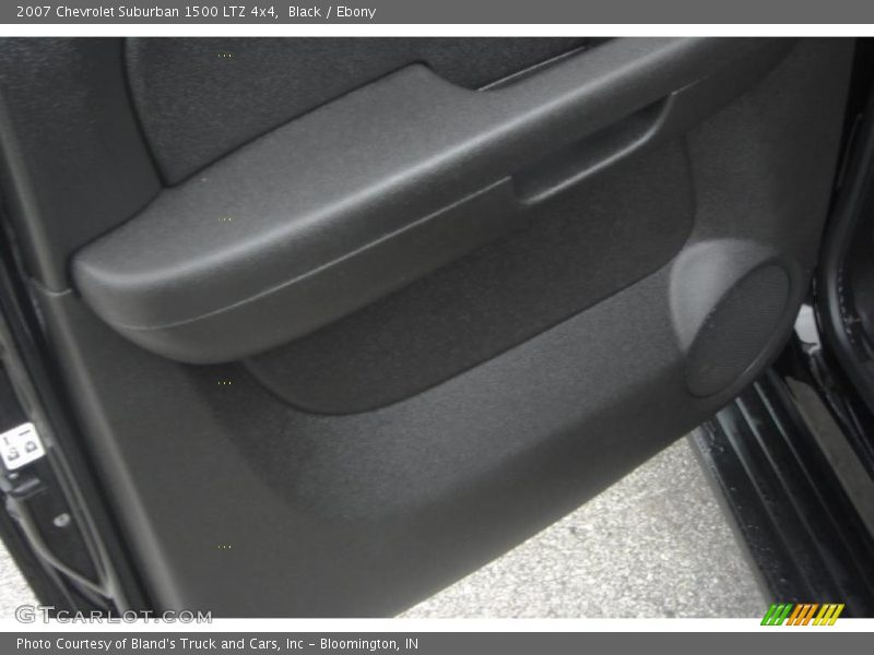 Black / Ebony 2007 Chevrolet Suburban 1500 LTZ 4x4