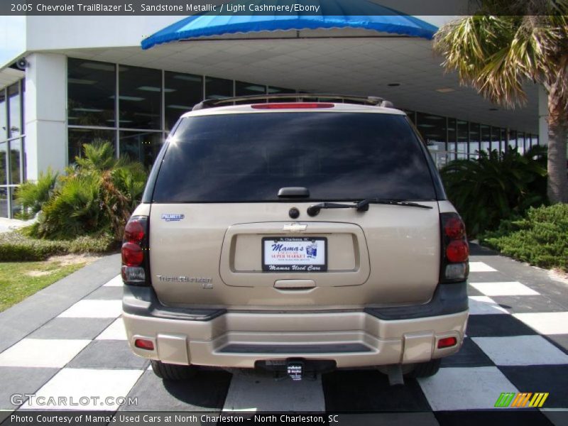 Sandstone Metallic / Light Cashmere/Ebony 2005 Chevrolet TrailBlazer LS
