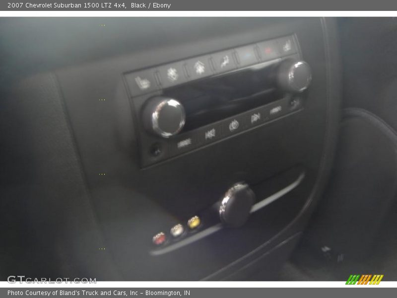 Black / Ebony 2007 Chevrolet Suburban 1500 LTZ 4x4