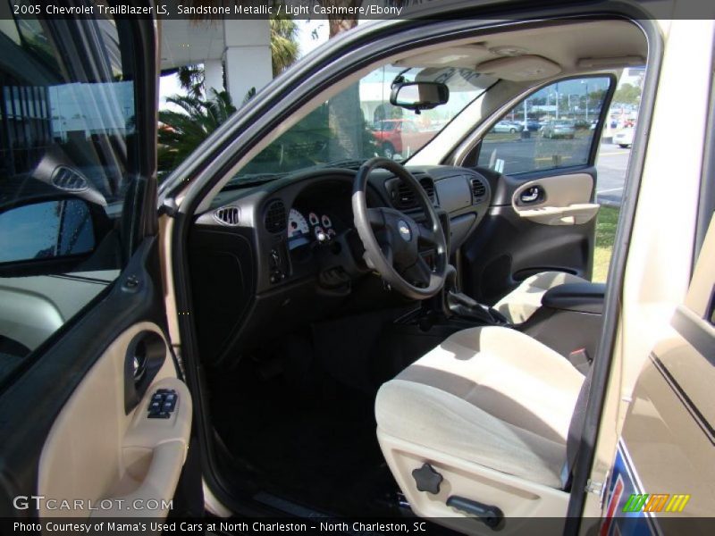 Sandstone Metallic / Light Cashmere/Ebony 2005 Chevrolet TrailBlazer LS