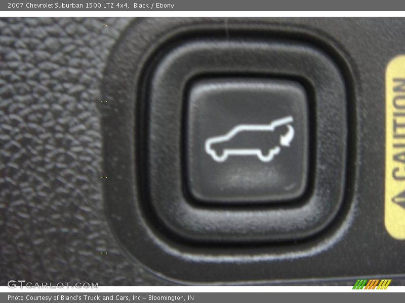 Black / Ebony 2007 Chevrolet Suburban 1500 LTZ 4x4