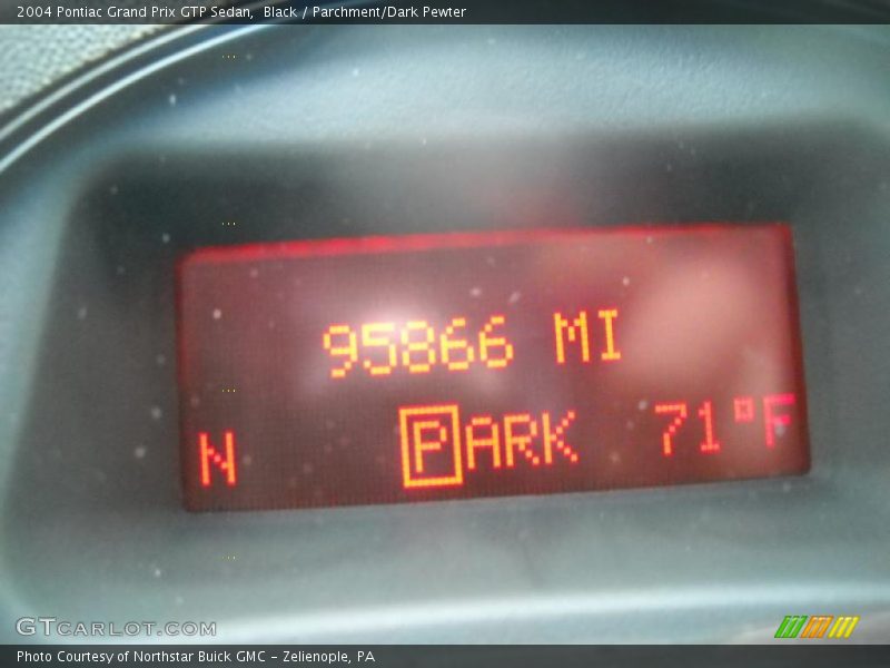 Black / Parchment/Dark Pewter 2004 Pontiac Grand Prix GTP Sedan