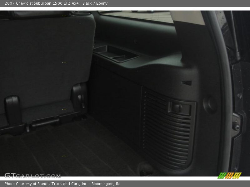 Black / Ebony 2007 Chevrolet Suburban 1500 LTZ 4x4