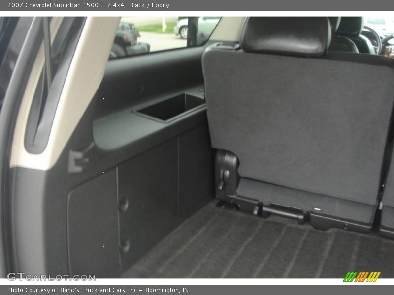 Black / Ebony 2007 Chevrolet Suburban 1500 LTZ 4x4