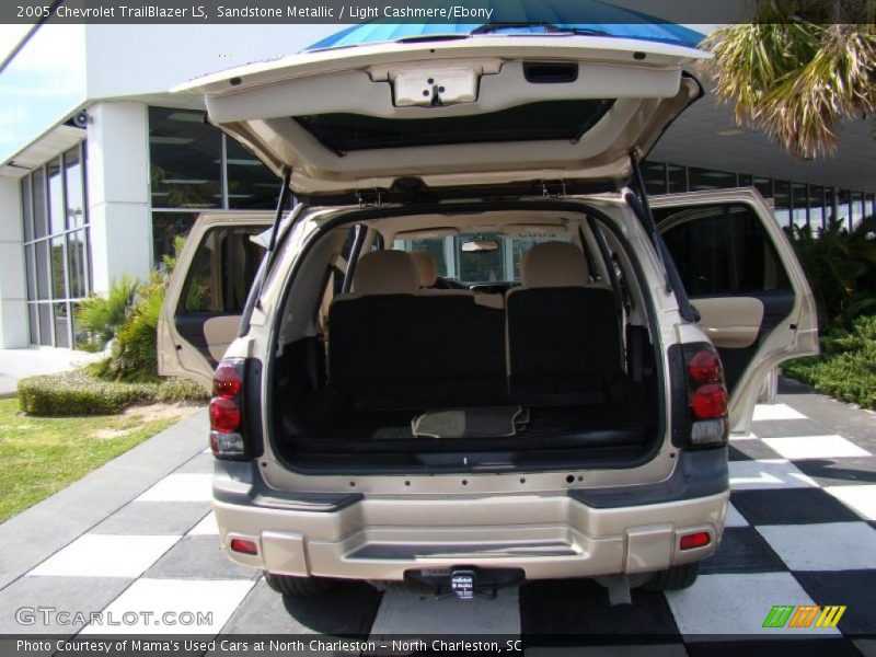 Sandstone Metallic / Light Cashmere/Ebony 2005 Chevrolet TrailBlazer LS