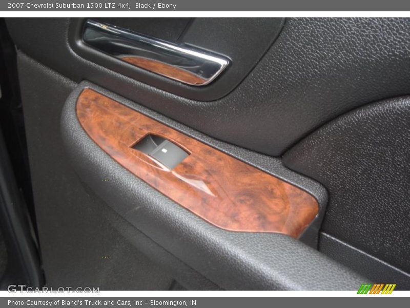 Black / Ebony 2007 Chevrolet Suburban 1500 LTZ 4x4