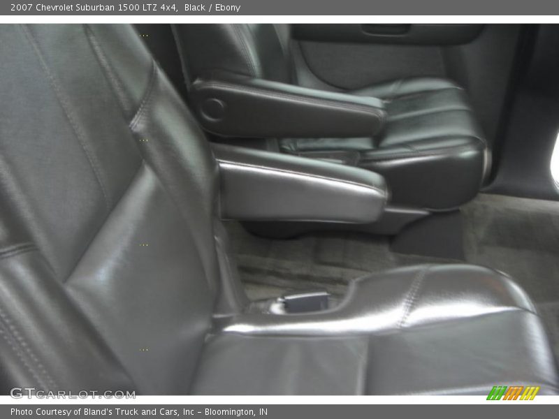 Black / Ebony 2007 Chevrolet Suburban 1500 LTZ 4x4