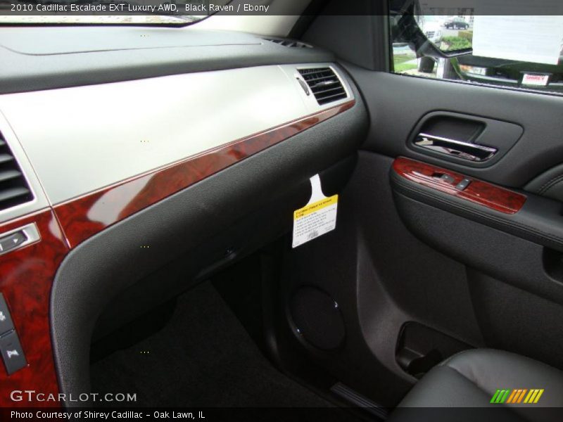 Black Raven / Ebony 2010 Cadillac Escalade EXT Luxury AWD