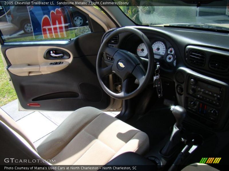 Sandstone Metallic / Light Cashmere/Ebony 2005 Chevrolet TrailBlazer LS