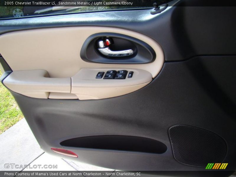 Sandstone Metallic / Light Cashmere/Ebony 2005 Chevrolet TrailBlazer LS