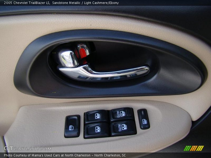 Sandstone Metallic / Light Cashmere/Ebony 2005 Chevrolet TrailBlazer LS