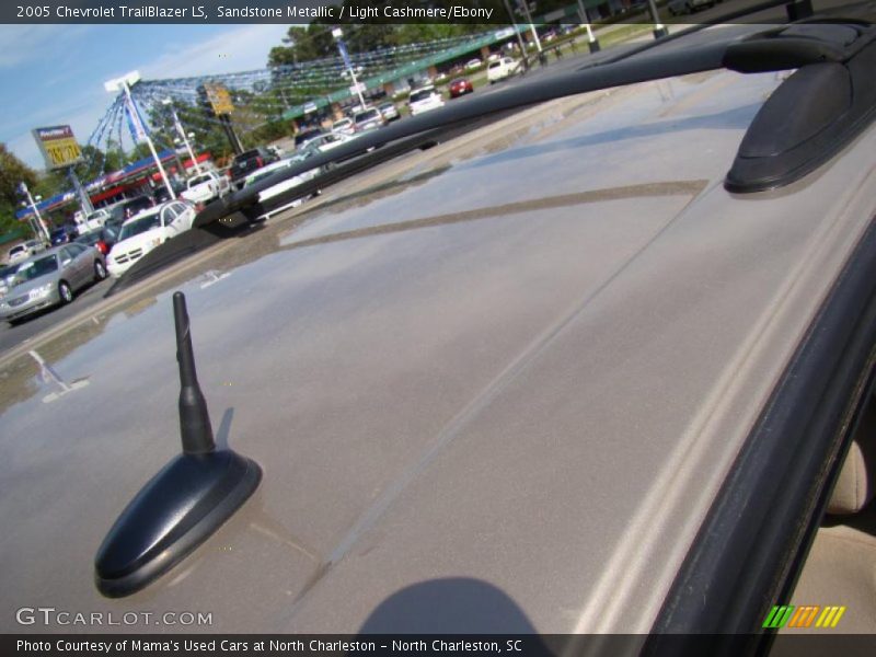 Sandstone Metallic / Light Cashmere/Ebony 2005 Chevrolet TrailBlazer LS