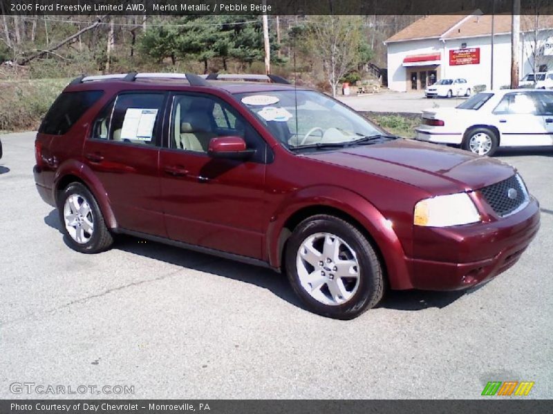 Merlot Metallic / Pebble Beige 2006 Ford Freestyle Limited AWD