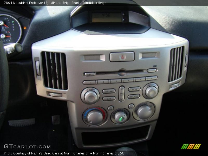 Mineral Beige Pearl / Sandblast Beige 2004 Mitsubishi Endeavor LS